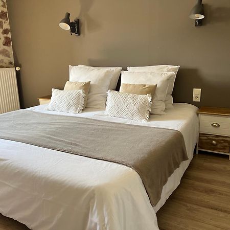Le Poiré-sur-Vie La Milliere - Piscine & Campagne - Cathelineau & Lescure B&B 외부 사진