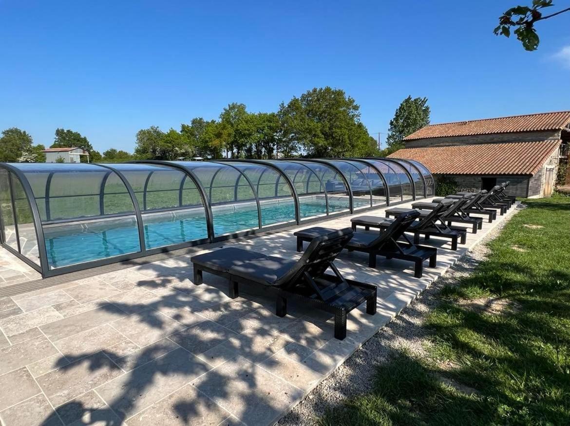 Le Poiré-sur-Vie La Milliere - Piscine & Campagne - Cathelineau & Lescure B&B 외부 사진