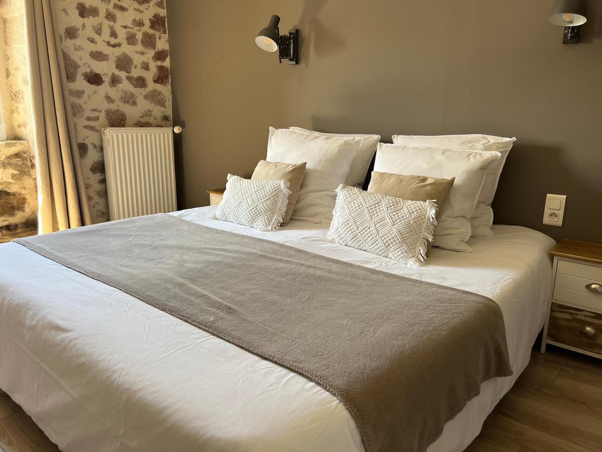 Le Poiré-sur-Vie La Milliere - Piscine & Campagne - Cathelineau & Lescure B&B 외부 사진