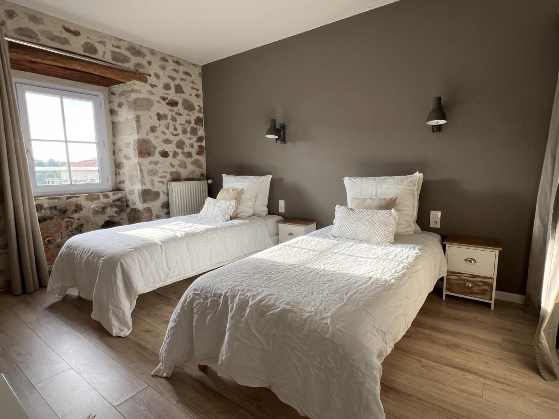 Le Poiré-sur-Vie La Milliere - Piscine & Campagne - Cathelineau & Lescure B&B 외부 사진